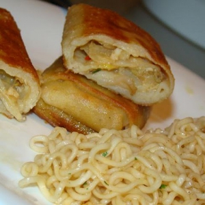 Noodles com Crepes Chineses