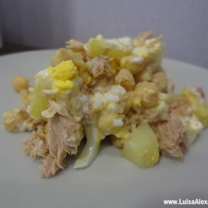Salada Fria de Grão, Batata, Ovo e Atum