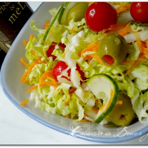 Salada saladinha, bem temperadinha...