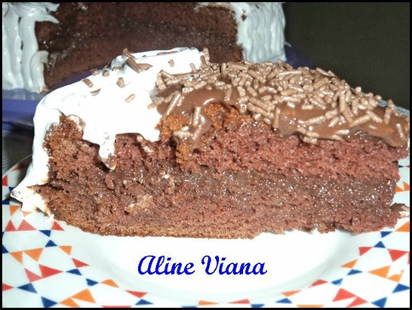 Bolo de chocolate e brigadeiro: Aline