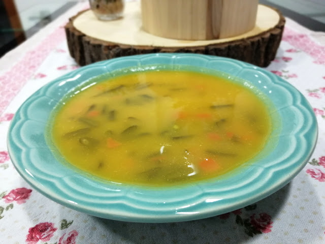 sopa de feijão verde