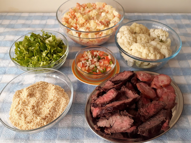 FRALDINHA na churrasquita c/maionese, farofa, saladas e vinagrete