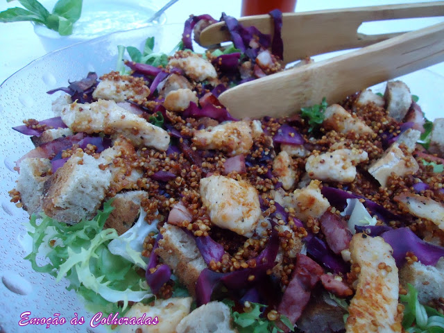 Salada Crocante de Quinoa com Frango
