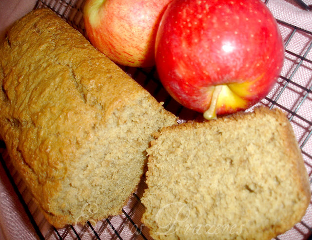 Applesauce Bread...Ou um bolo de maçã muito gostoso!