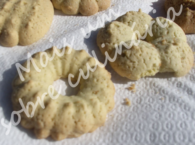 Biscoitos Bicho-Bicho (macaenses)