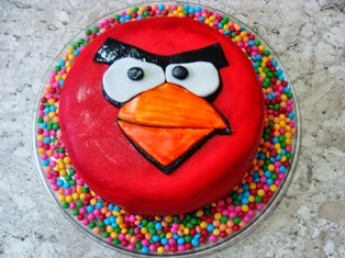 Bolo Angry Birds de Morango