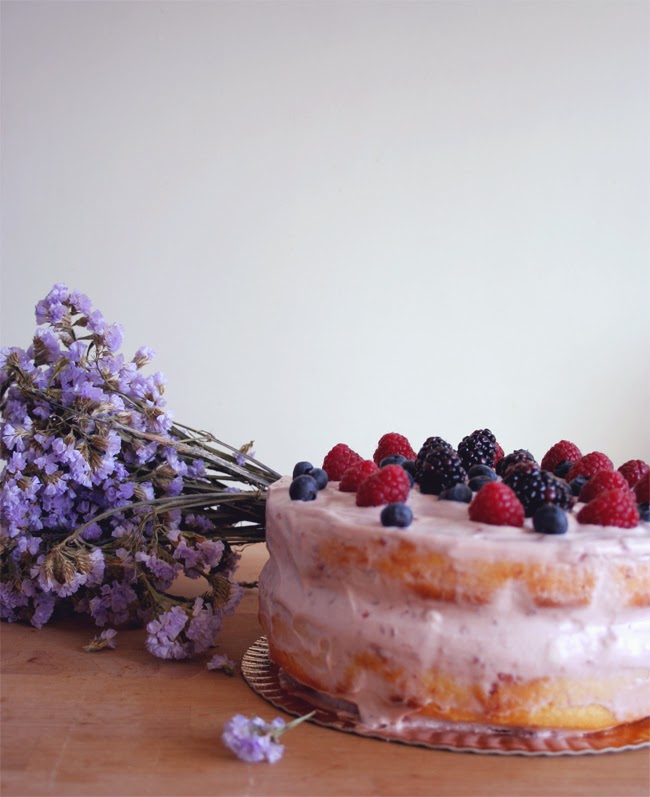 Creme de framboesa para bolos/ Raspberry frosting for cakes