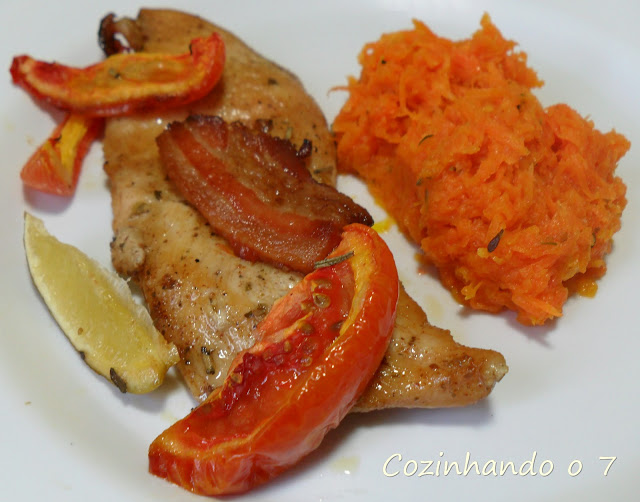 Refeição especial 4: Frango na travessa + Purê de cenoura