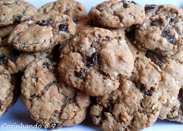 Cookies de Aveia e Passas