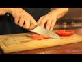 Como cortar tomates em cubinhos