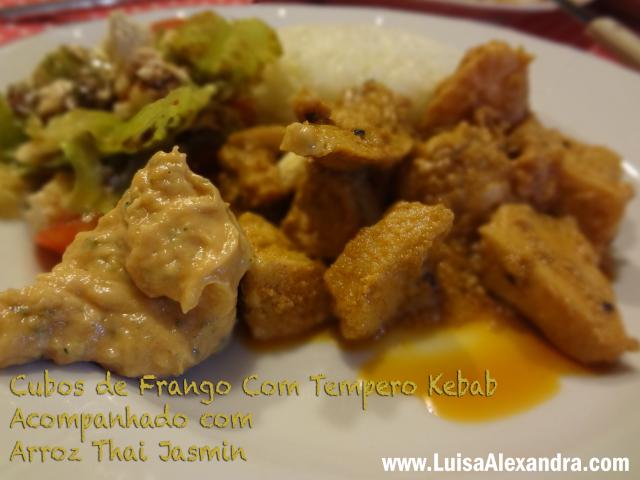 Cubos de Frango com Tempero Kebab Acompanhados com Arroz Thai Jasmin