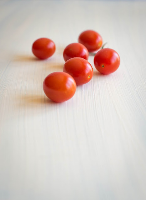Macarronete com courgette e tomate cherry