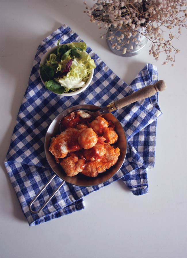 Gnocchi de batata com molho de tomate/ Potato gnocchi with tomato sauce