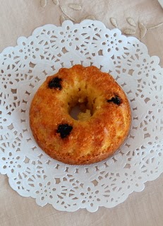 World Baking Day - Mini Savarins de tangerina e mirtilos / Mini tangerine and blueberry savarins