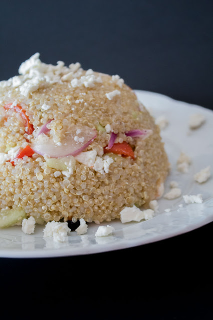 Bomba de salada de quinoa á grega