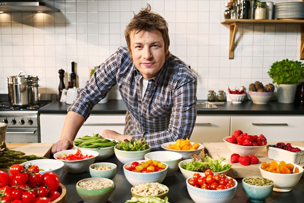 Chef Jamie Oliver prepara expansão global de sua rede italiana