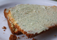 “Manteiga” de Tofu com Cheiro-Verde (vegana)