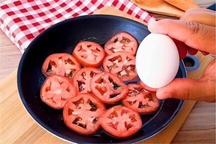 Misturei tomate e ovos e fiz uma receita maravilhosa