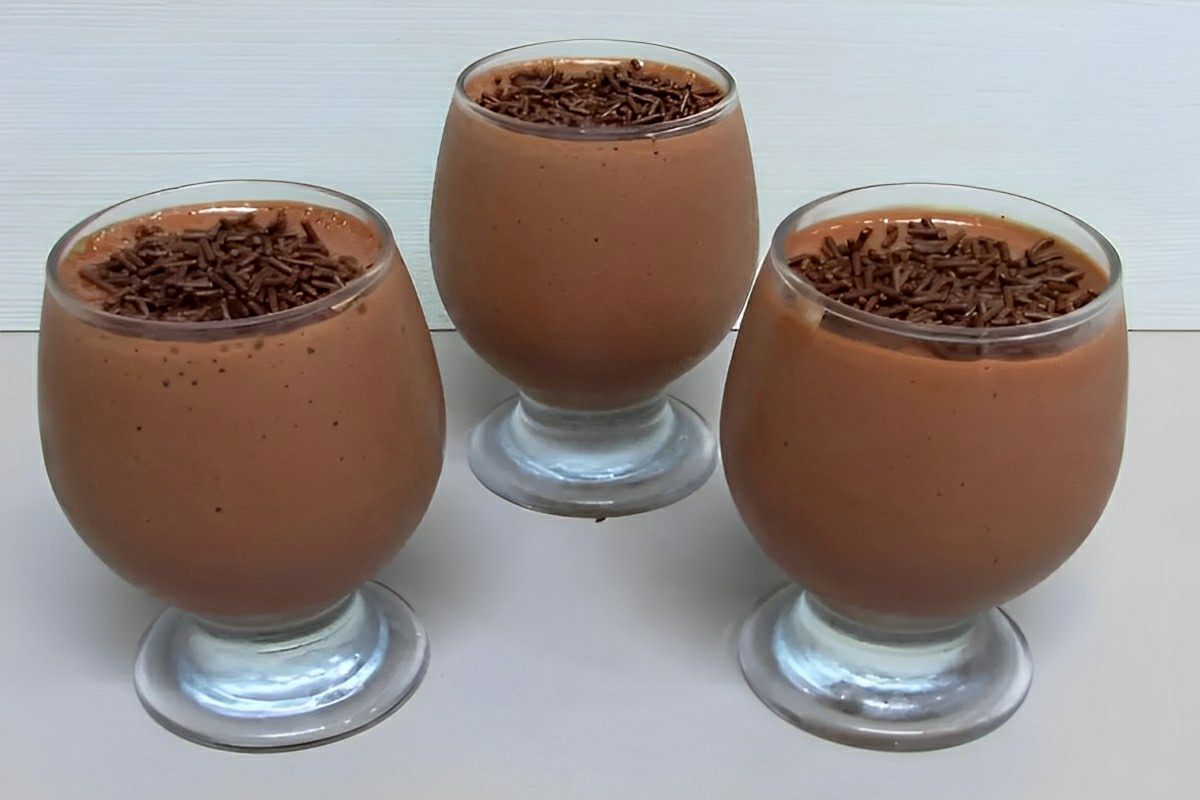 Mousse de chocolate com Nescau deliciosa feita em apenas 2 minutos