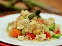 Quinoa com Tofu e Aspargos (vegana)