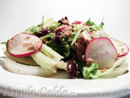 Salada de Alface com Rabanete e Atum