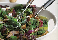 Salada de Folhas, Pera e Cebola-Roxa com Balsâmico (vegana)