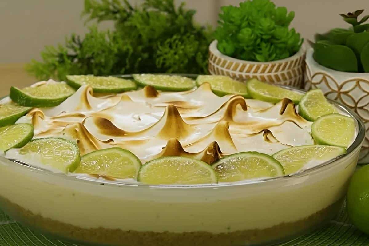 Sobremesa de limão deliciosa e fácil de fazer para surpreender os seus convidados