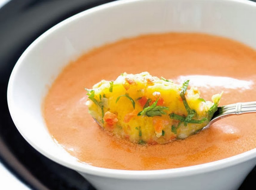 Sopa Fria de Tomate (vegana)