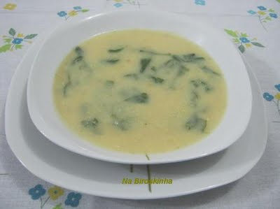 Sopa de Batatas com Quinua e Rúcula