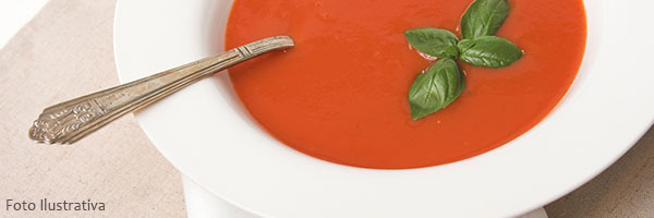 Sopa de Tomate Fácil