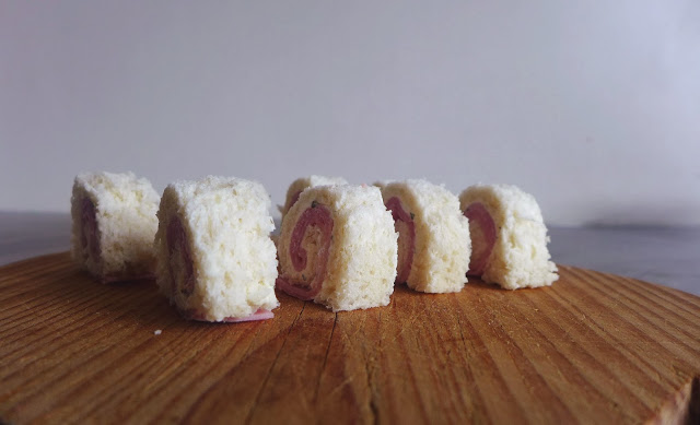 Rolinhos “sushimaki” de queijo e fiambre/ ham and cheese “sushimaki”