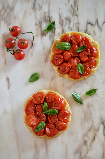 Guest post: Tarte Tatin de Tomate Cherry | Cherry Tomato Tatin Tart