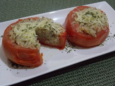 Tomates Recheados com Arroz e Queijos