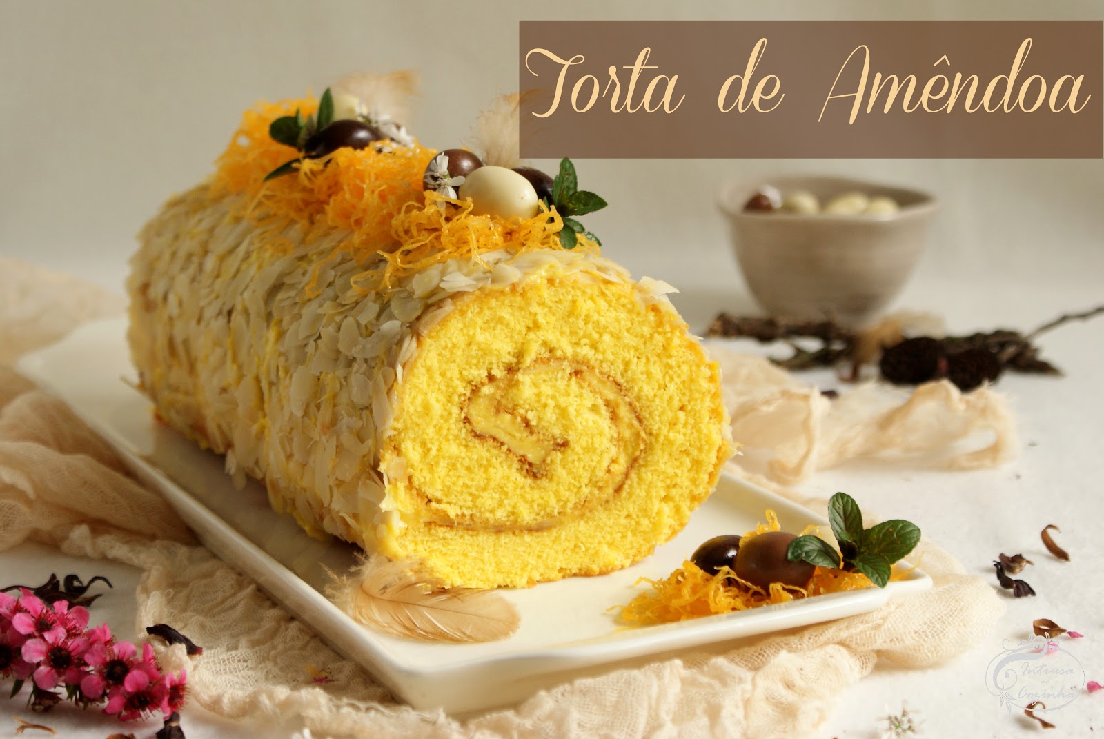 Torta de Amêndoa (Almond Cake Roll)