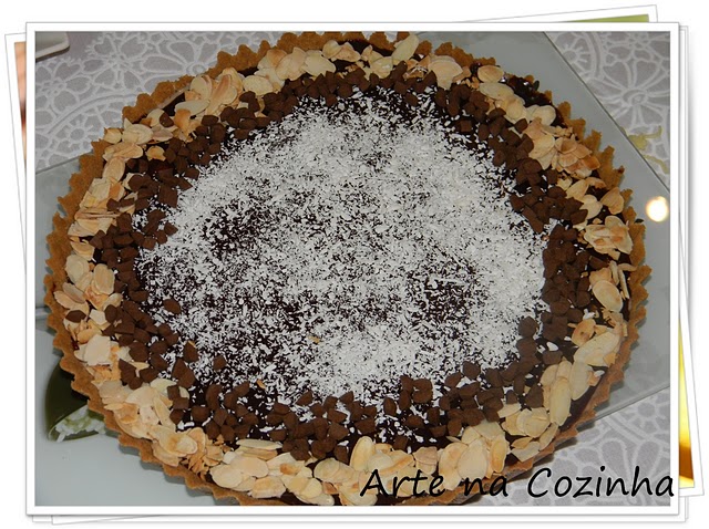 Torta de chocolate com coco e Promoção Tirolez
