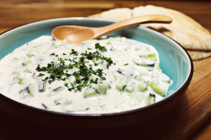 Tzatziki – ou salada de pepino com iogurte