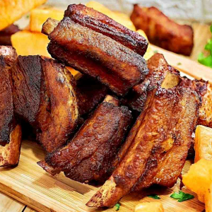 Costelinha de porco mineira bem douradinha e saborosa para você arrasar no almoço