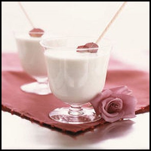 Methi Lassi - Bebida a base de Yogurte com Água de Rosas