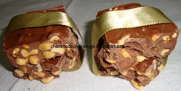 Quadrados de Chocolate com Amendoim