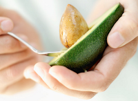 Nutricionista destaca benefícios do abacate para o emagrecimento