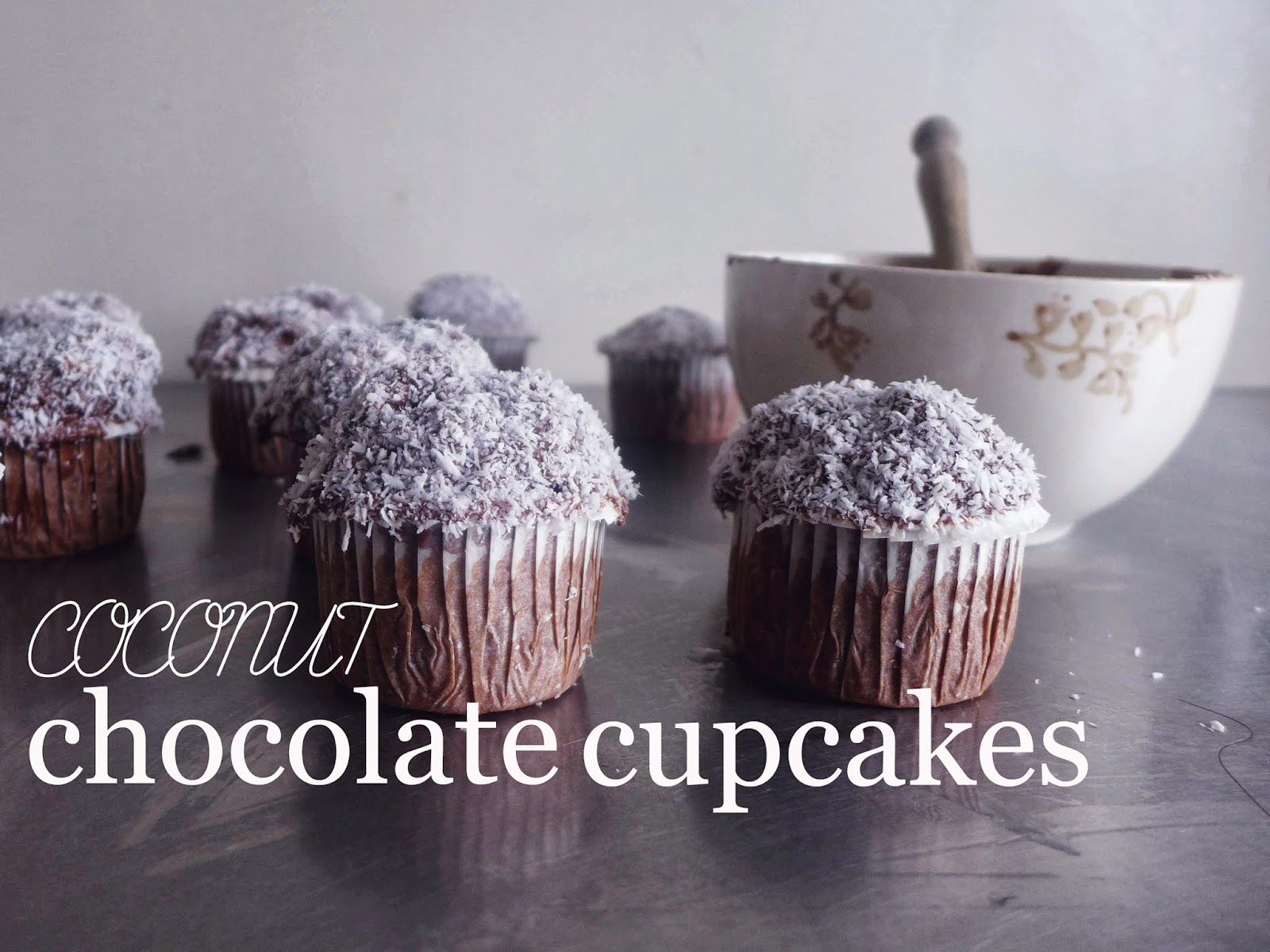 Cupcakes: chocolate e coco/ Coconut and chocolate cupcakes