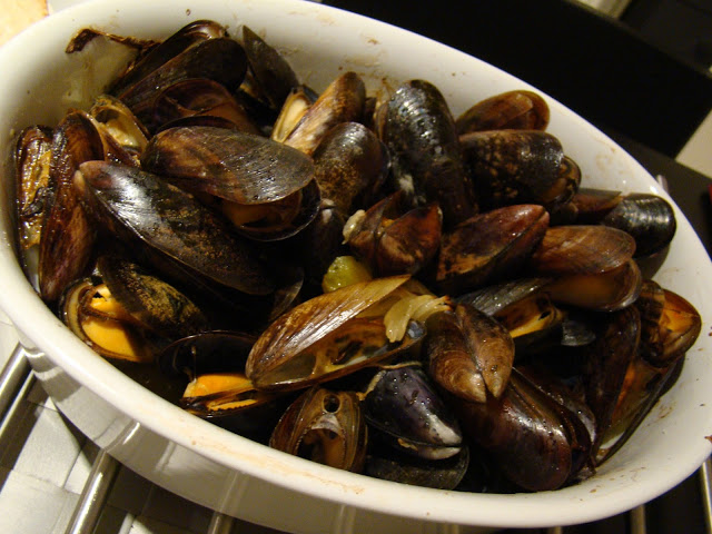 Mexilhões no Forno / Mussels in the Oven