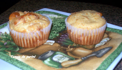 Muffins de presunto e queijo