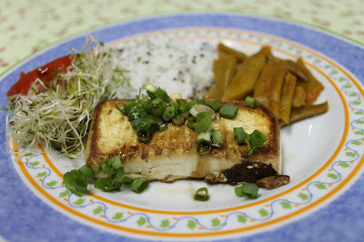 tofu grelhado com gengibre e shoyu