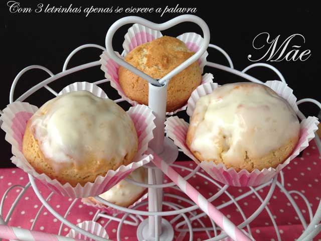 Muffins de Cardamomo e Natas Ácidas