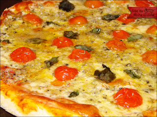 Pizza de Gorgonzola com Manjericão