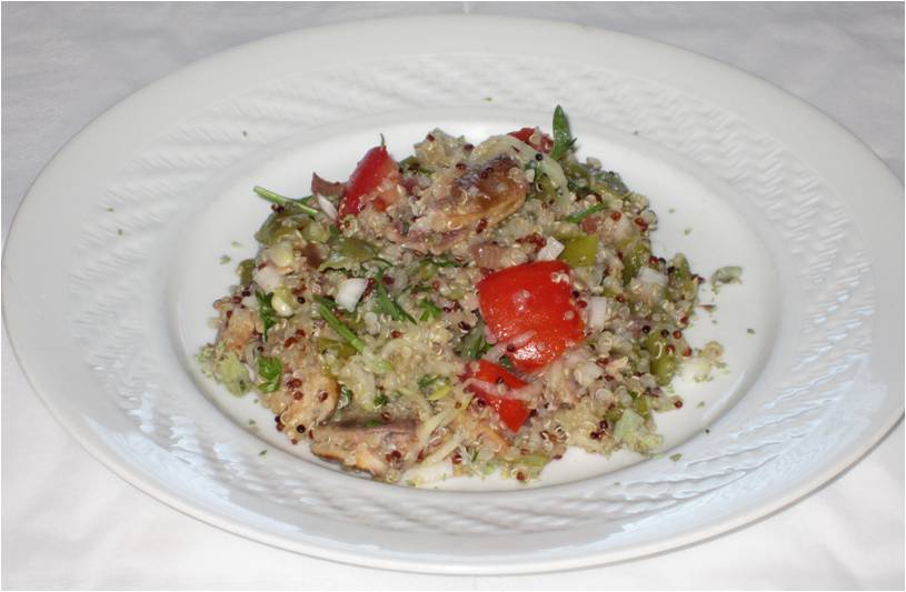 Salada de três quinoas e sardinha