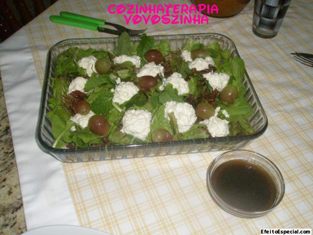 Salada com figos e bolinhas de ricota