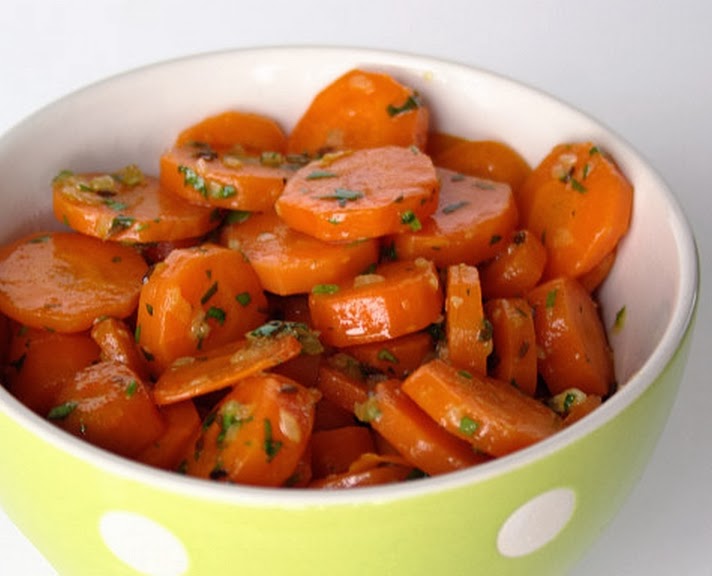 Salada de Cenoura com Coentro e Cominho (vegana)
