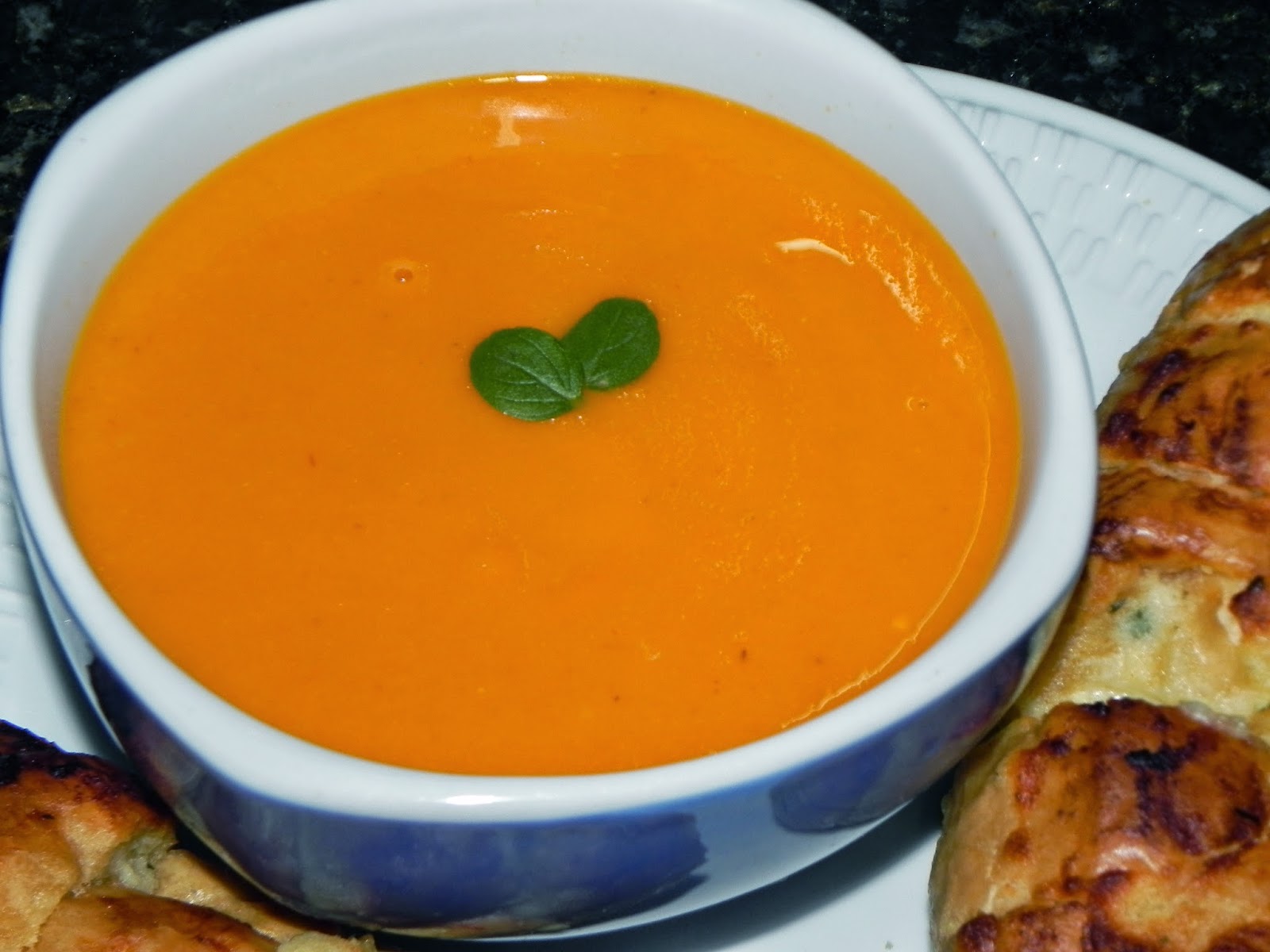 Sopa de Tomates / Gazpacho de Tomate